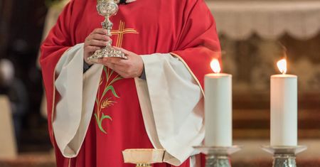 Odszkodowania dla ofiar pedofilii. Kościół Katolicki we Francji zdecydował