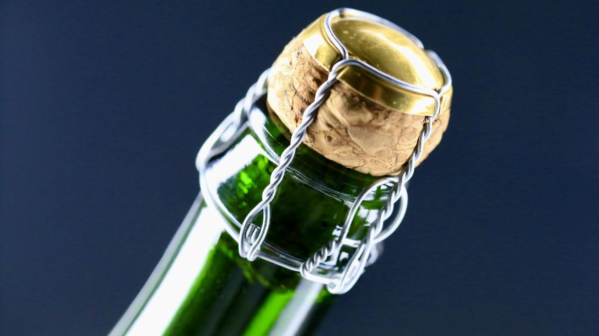 Wina alkoholu. Nasilona alergia może zagrażać życiu