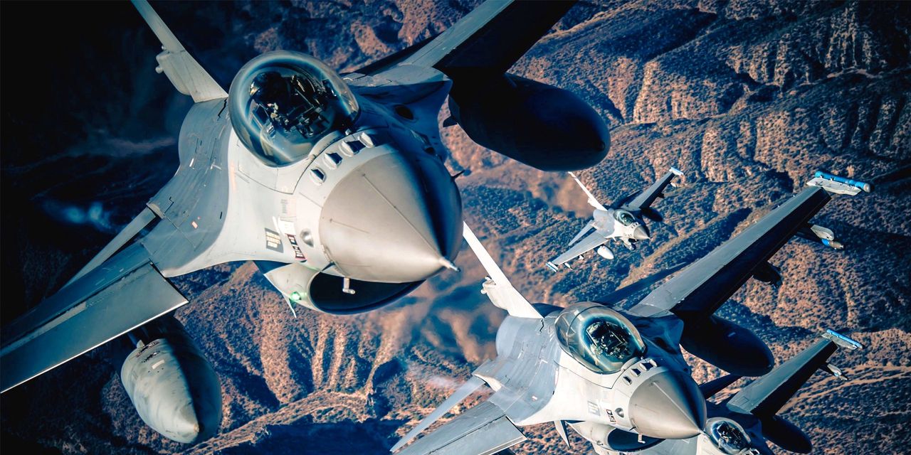 Neue Elektronik für polnische F-16: Kampfjets werden modernisiert