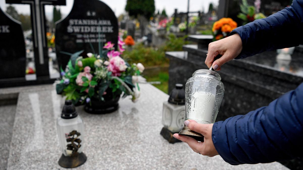 Czy w Dzień Wszystkich Świętych zrobimy zakupy w sklepach?