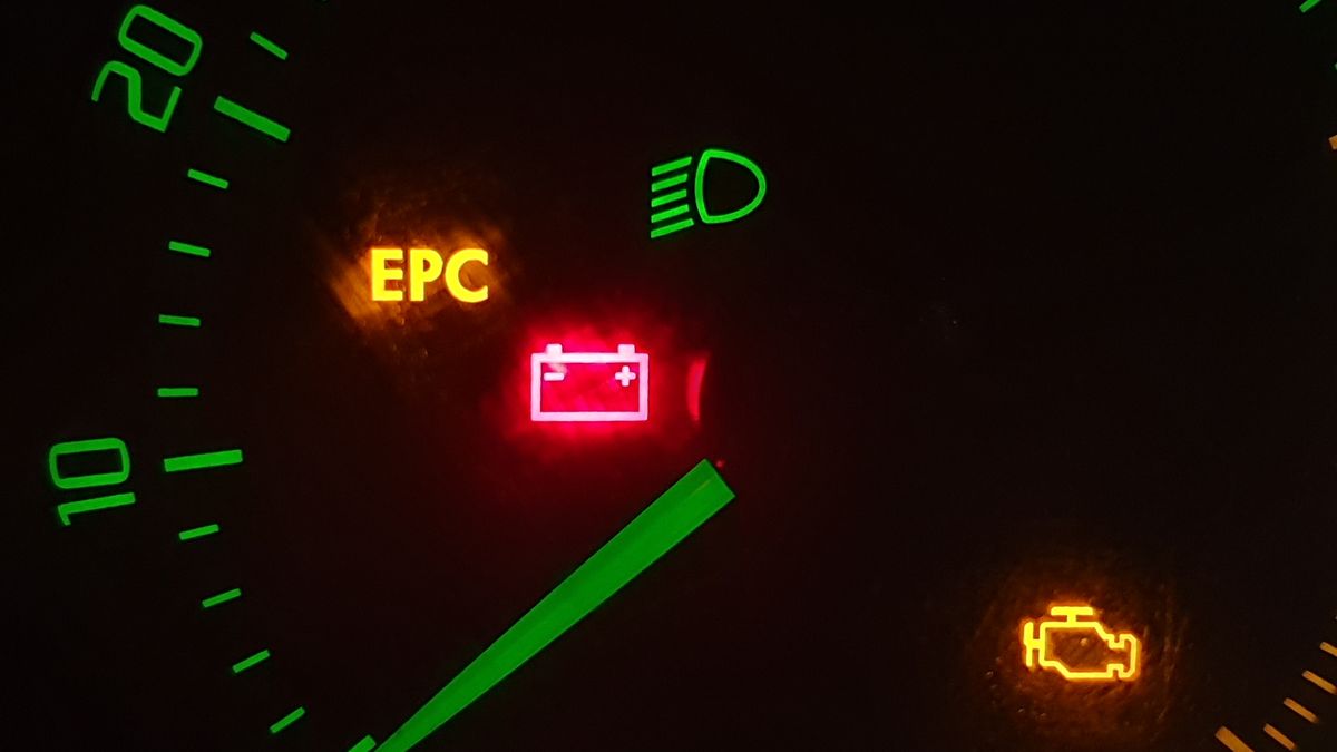 Z palącą się kontrolką EPC borykają się przede wszystkim właściciele samochodów z koncernu Volkswagena.