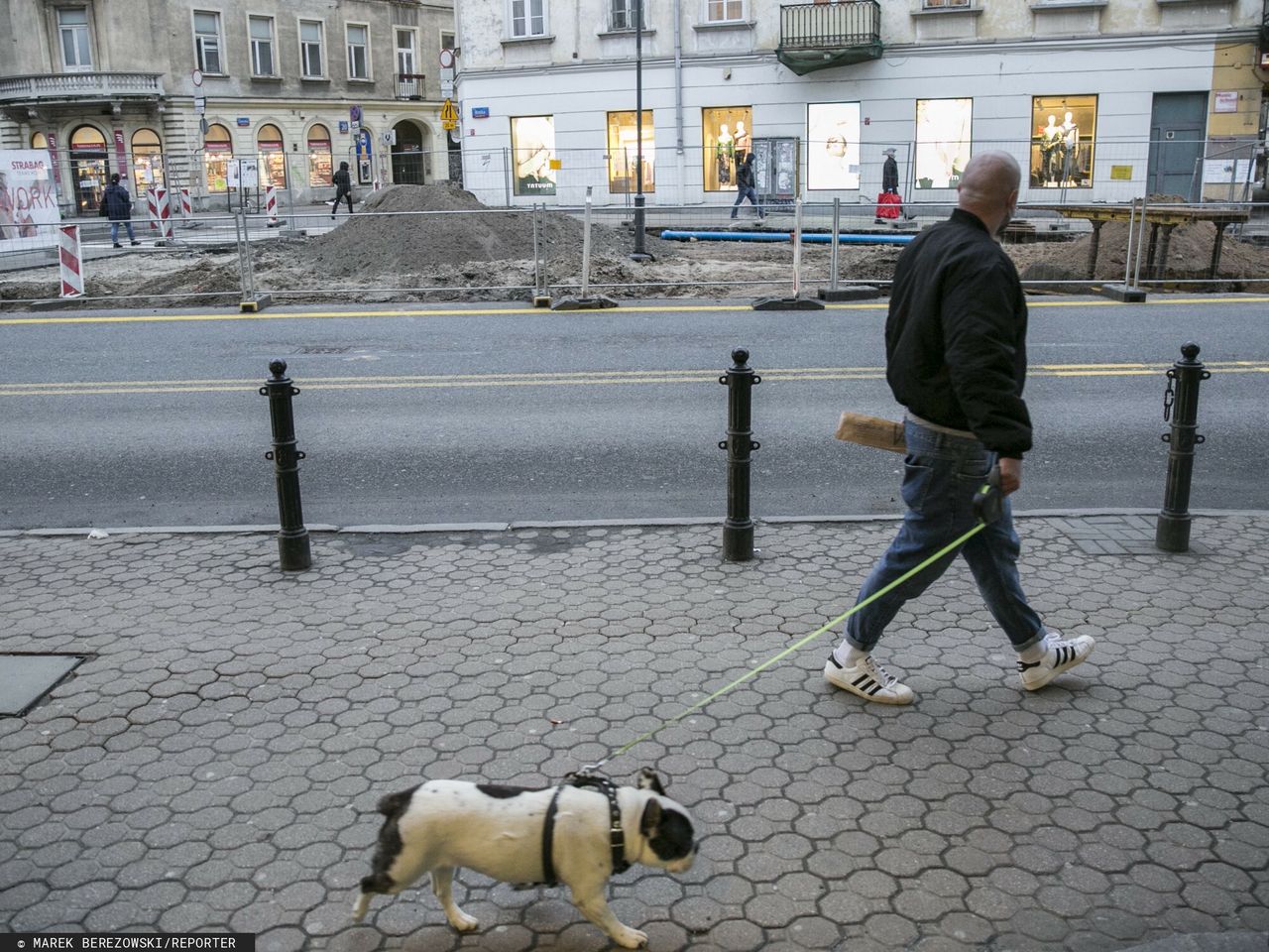 Nowe obostrzenia. Polacy o ograniczeniu w przemieszczaniu się