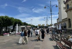 Tłumy w Sopocie, prawie wszyscy narzekają. "Co się dzieje w tym roku?"