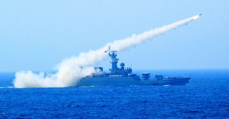 Manewry Chin wokół Tajwanu. Wielokrotnie przekroczono linię mediany