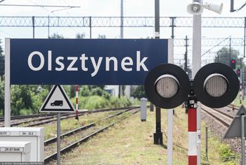 Pociąg "zaginął" przed stacją. Kolej zapomniała poinformować pasażerów