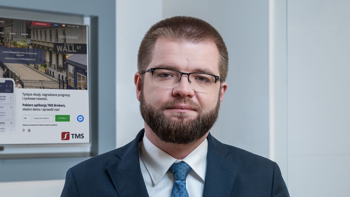 Konrad Białas TMS Brokers.