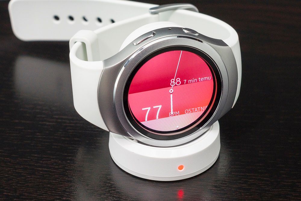 Samsung Gear S2 – test smartwatcha z pierścieniem dającym władzę 3