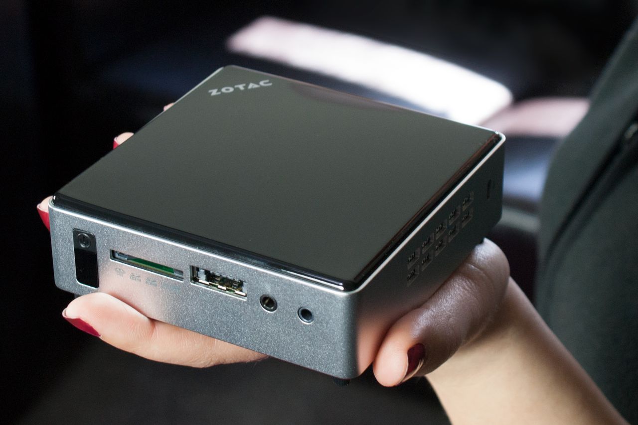 Zotac ZBOX Nano XS AD11 Plus - jeszcze mniejszy, ale wydajniejszy