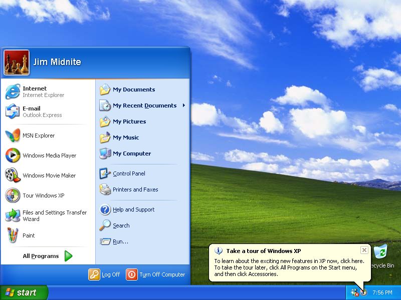 Windows XP dla wielu był tym pierwszym systemem. Jego projektanci do dziś są ścigani za to zestawienie niebieskiego i zielonego