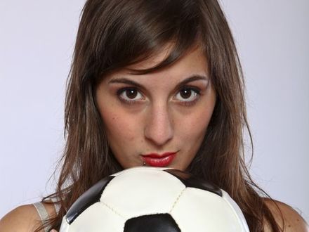Kim są „wdówki futbolowe”? Czy Euro 2012 to udręka dla kobiet?