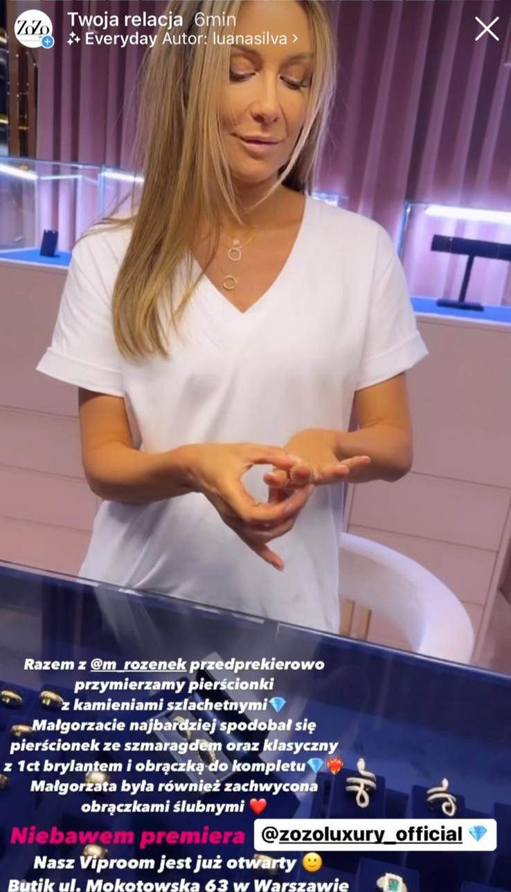 Małgorzata Rozenek mierzy cenną biżuterię