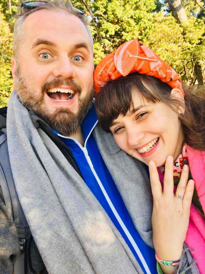 Wojtek Jeżowski oświadczył się Sophie Kuli
