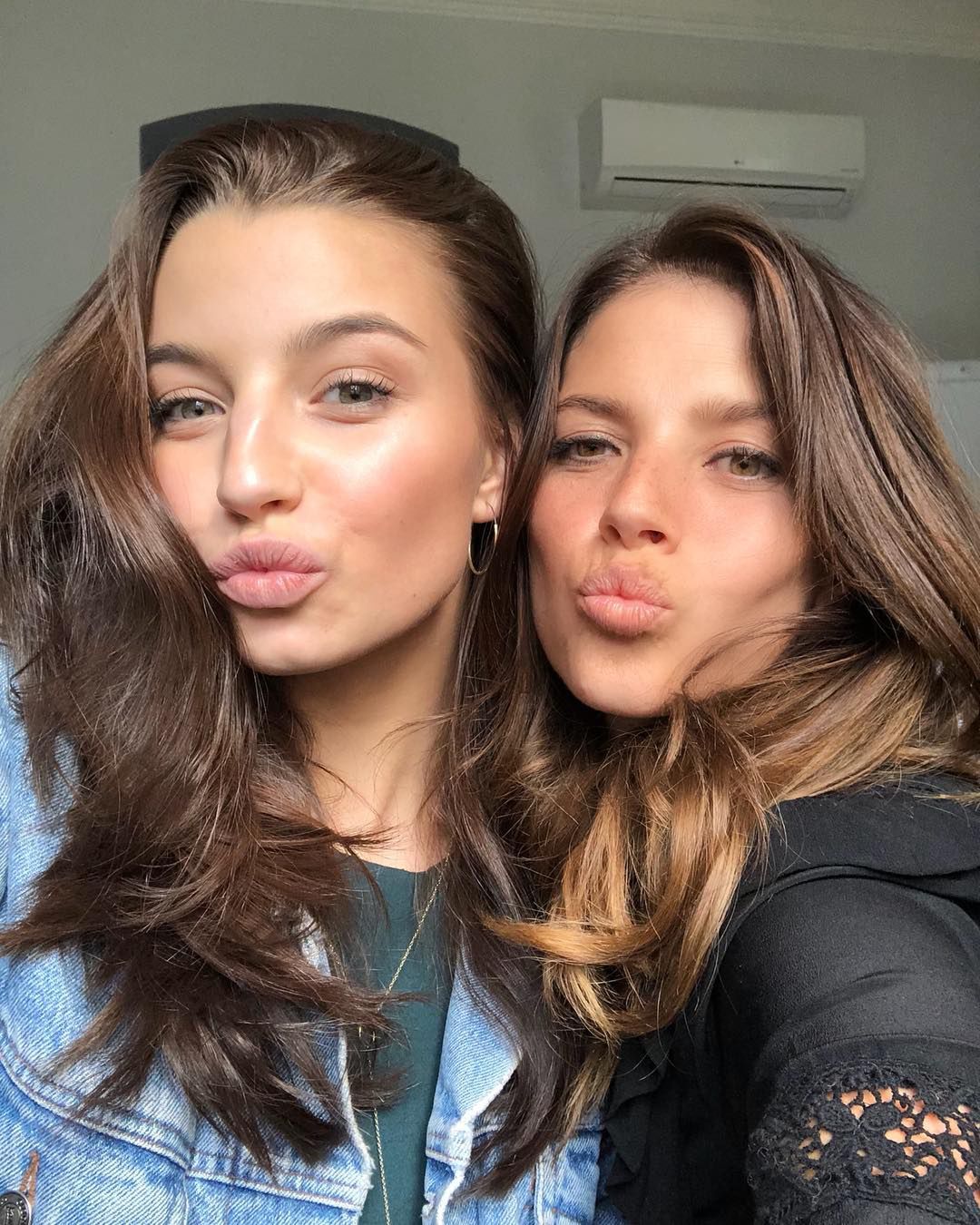 Weronika Rosati, Julia Wieniawa