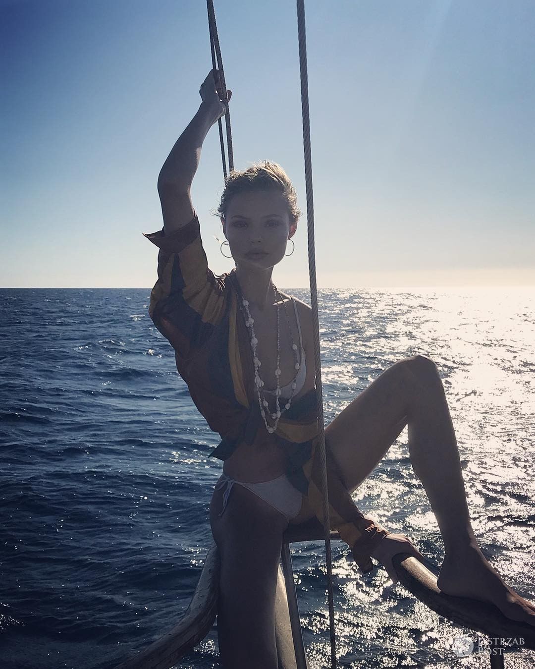 Magdalena Frąckowiak nago na Santorini
