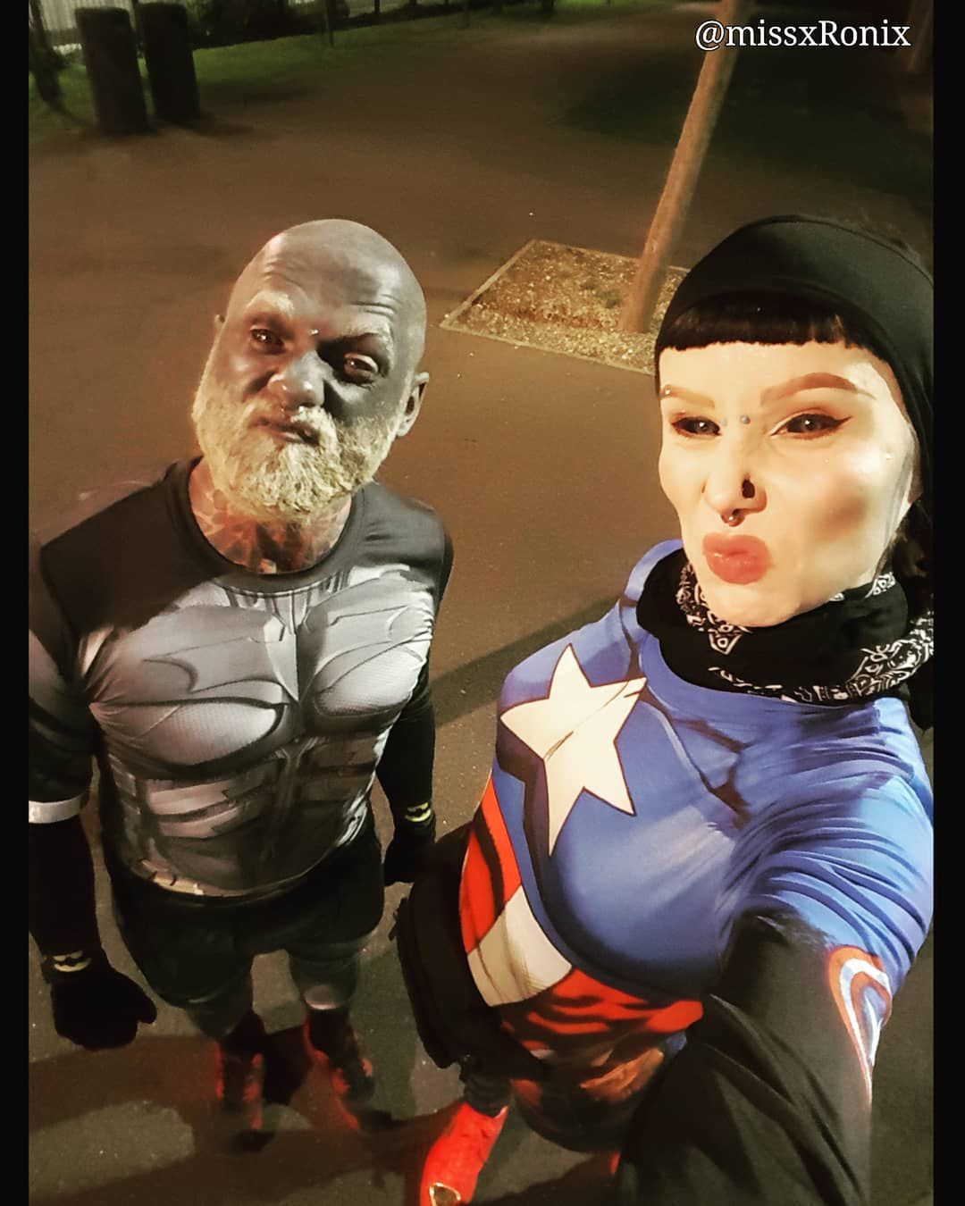 Veronica - "Miss xRonix" Blades od 16 roku życia zmienia swoje ciało