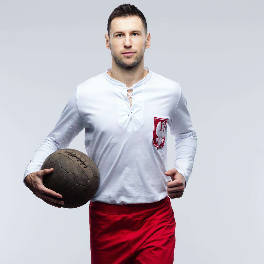 Grzegorz Krychowiak ogolił głowę