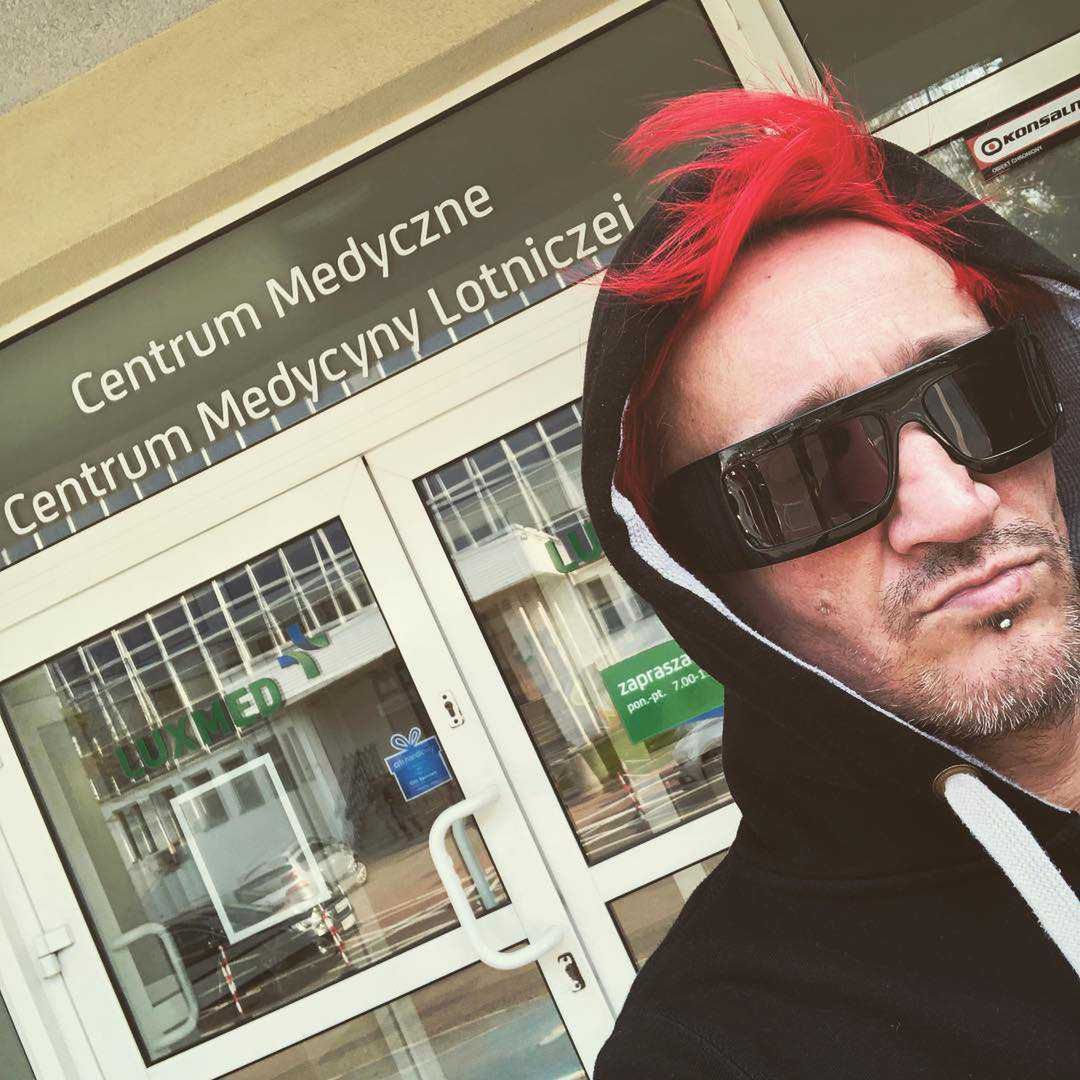 Michał Wiśniewski w Centrum Medycyny Lotniczej