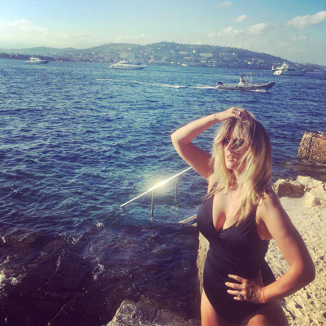Karolina Szostak pokazała się w bikini we Francji