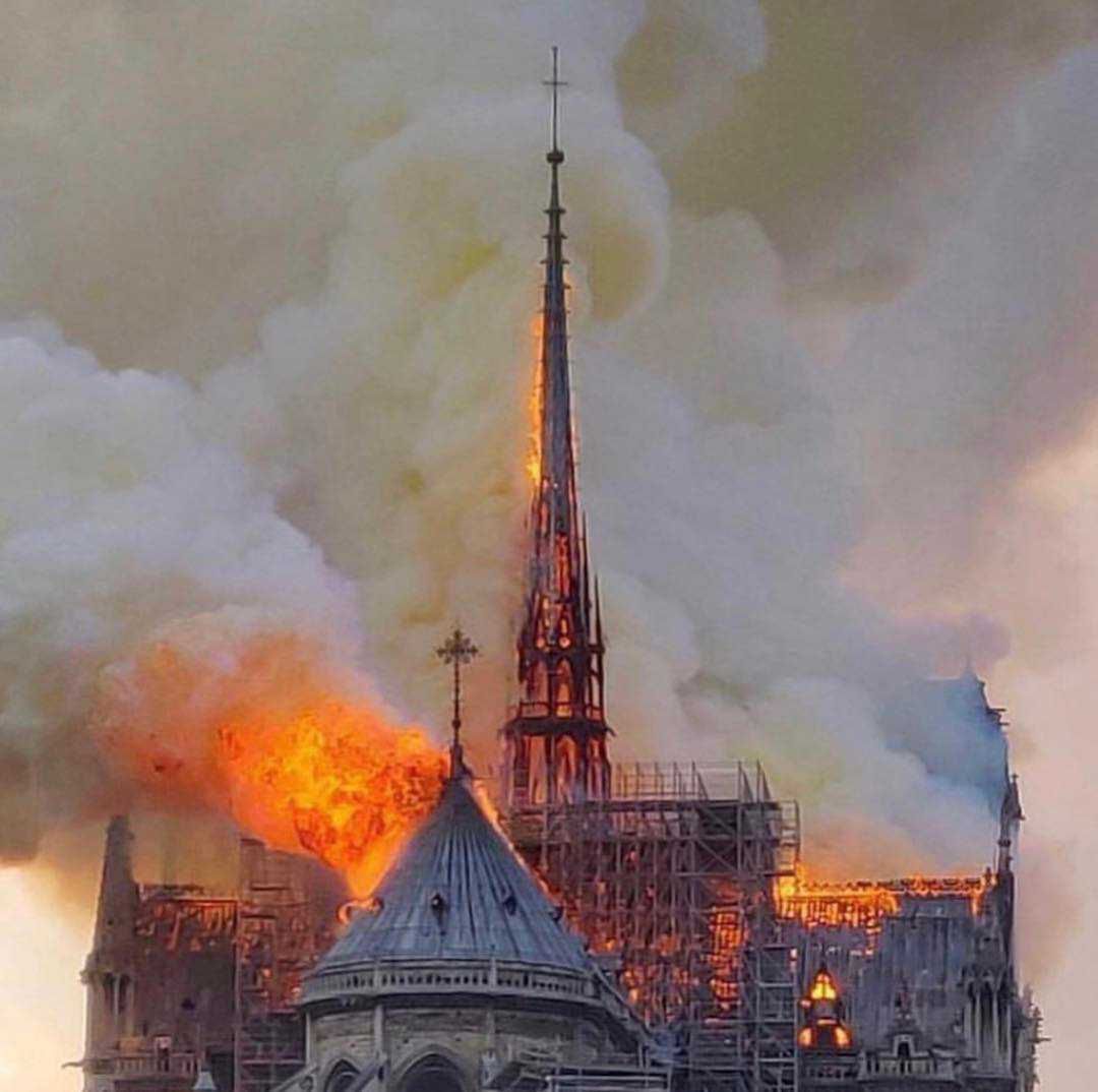 Andrzej Duda skomentował post Małgorzaty Kożuchowskiej dotyczący pożaru katedry  Notre Dame w Paryżu