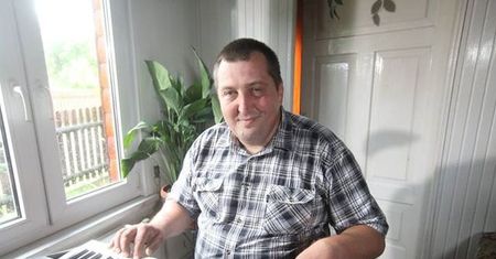 Adam z "Rolnik szuka żony" wystąpił w teledysku disco polo!