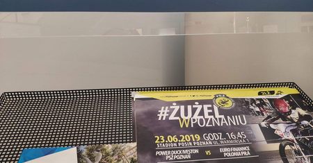 Odbierz darmowy plakat i promuj żużel w Poznaniu