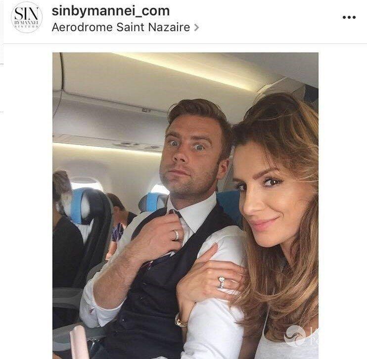 Artur Boruc  i Sara Boruc na wakacjach z córkami