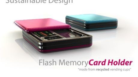 9 różnych kart pamięci w jednym pojemniku 1