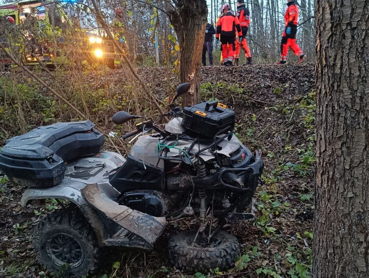 Nałęczów: Nieprzytomny mężczyzna leżał obok rozbitego quada