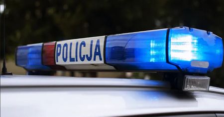 Miarka się przebrała. Policja zatrzymała matkę, córkę i syna