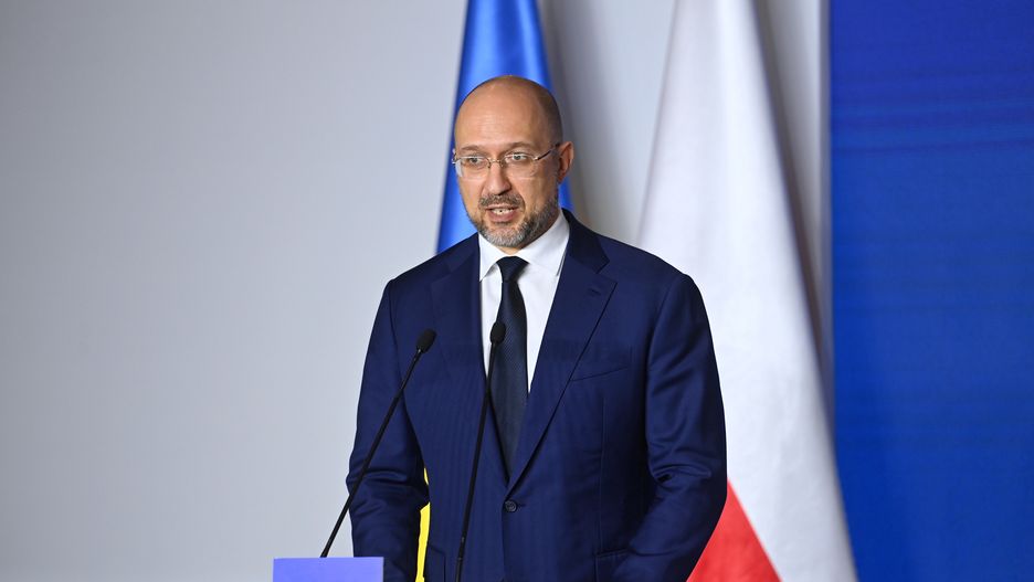 Rozmówcy podszywają się pod Ukraińców. Premier Ukrainy radzi, jak rozpoznać oszusta