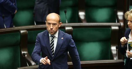 Zmiany w rządzie. Pewniak jest jeden. Największą zagadką następca Budki