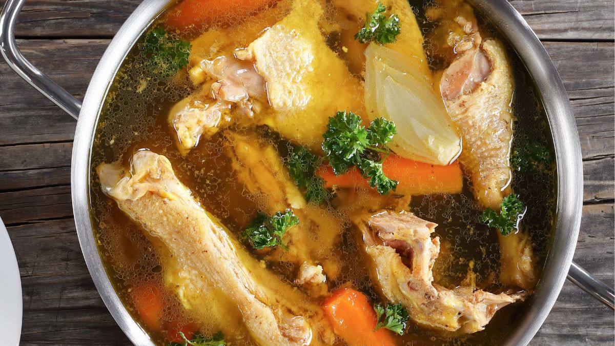 Cebula do rosołu nie musi być opalona