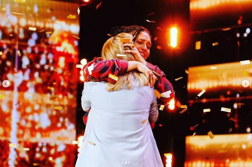 Mama Sary James zachwyca się występem córki w amerykańskim "Mam Talent"