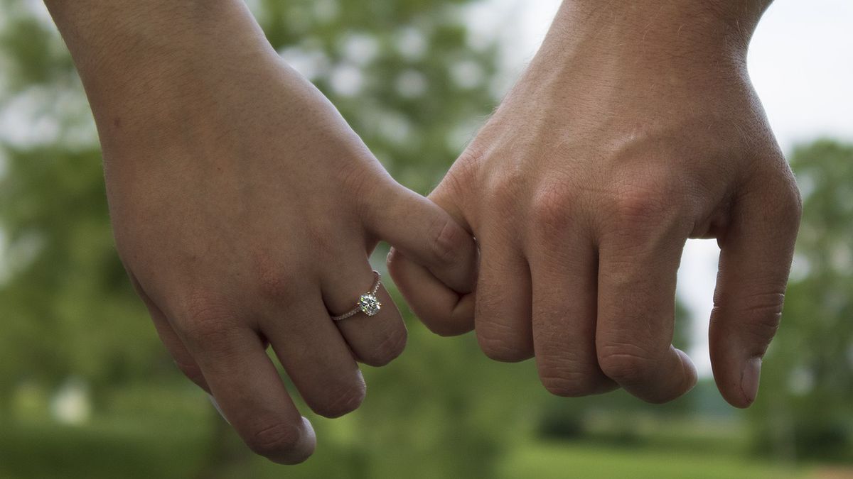 Artysta zdecydował się na nietypowy sposób aby zdobyć pieniądze 