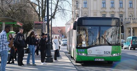 Darmowa komunikacja miejska dla uchodźców z Ukrainy na dłużej