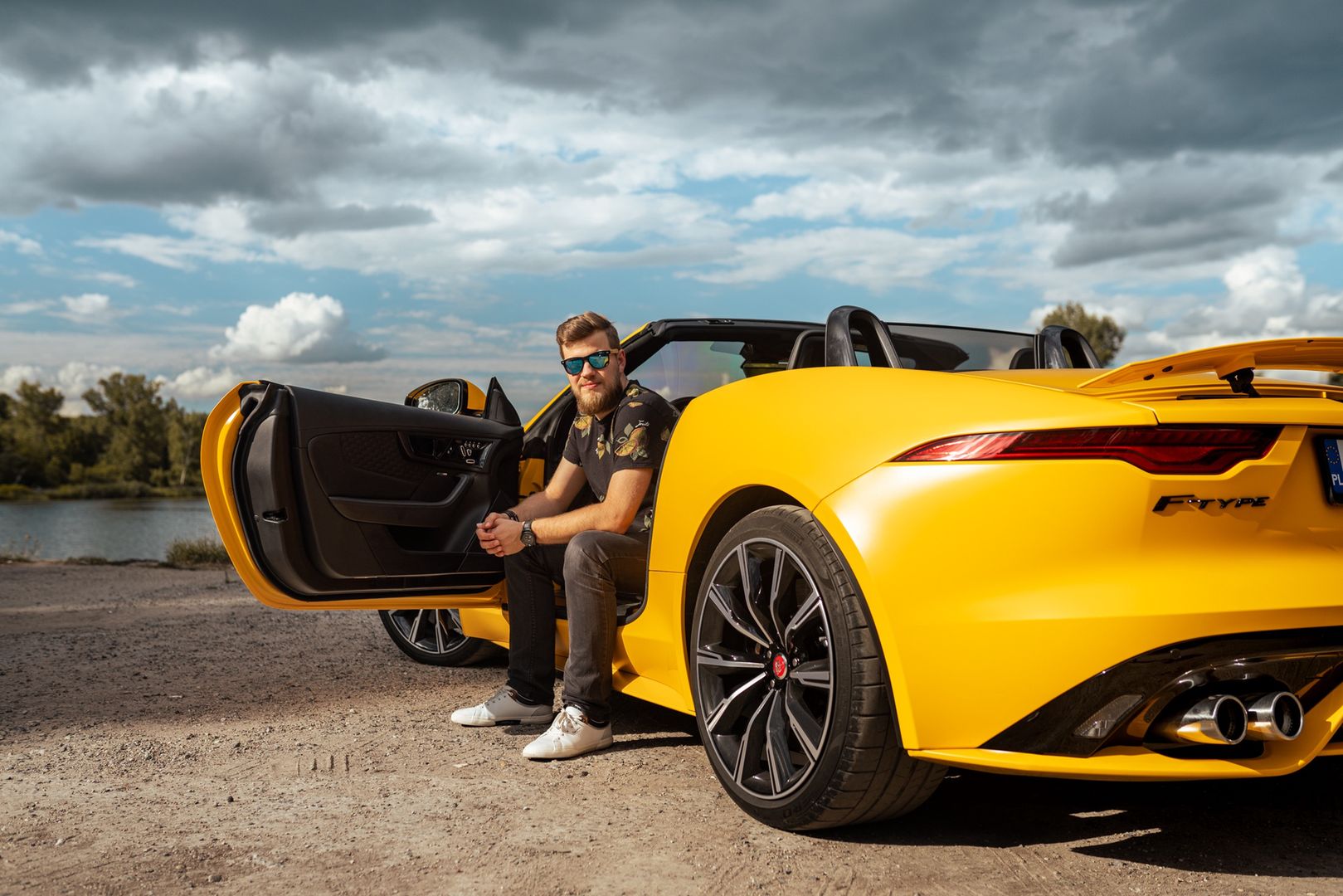 Jaguar F-Type R Convertible