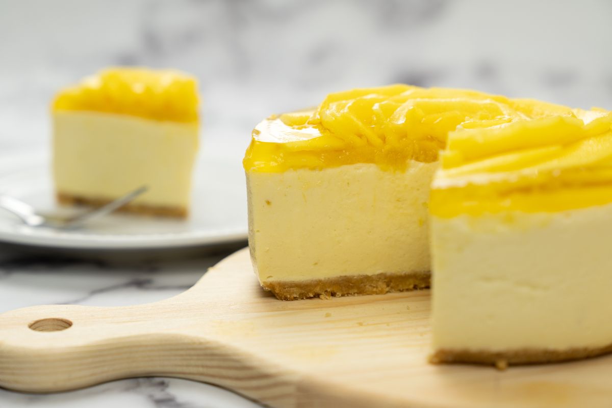 Refreshing cheesecake for Christmas.