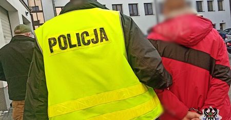 Wtargnął na plebanię i zaatakował księdza. Trafił do aresztu