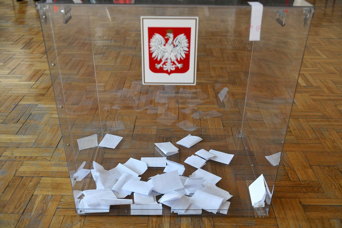 Koronawirus w Polsce. Wybory 2020. Samorządowcy mają przekazać spis wyborców Poczcie Polskiej