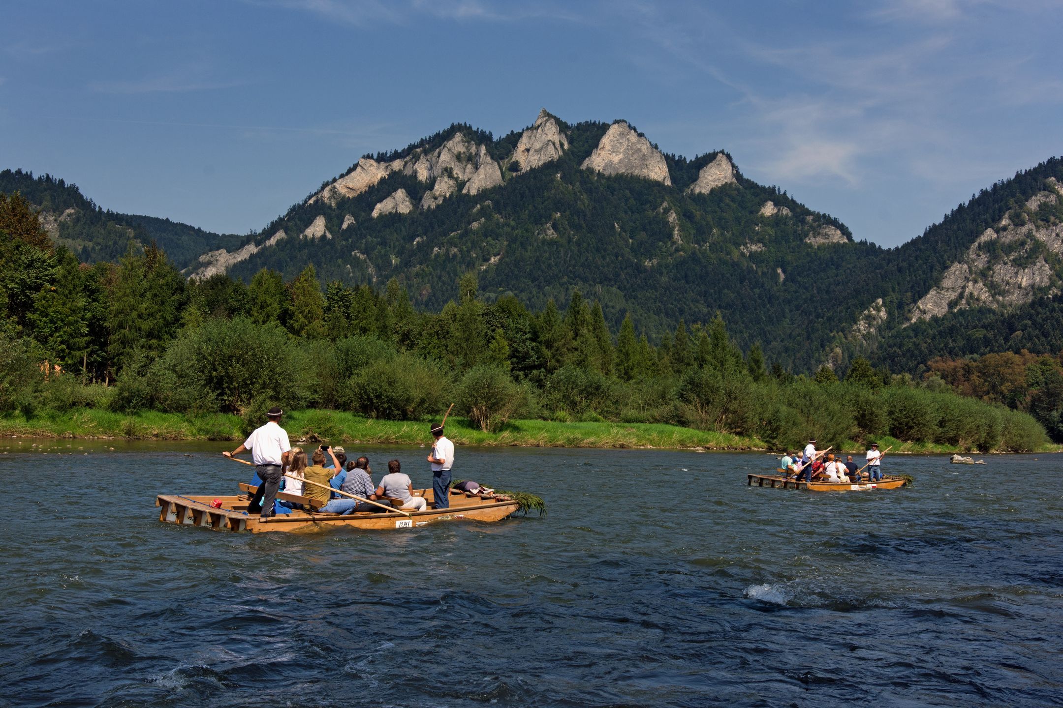 Spływ Dunajcem też może przyprawić o gęsią skórkę 
