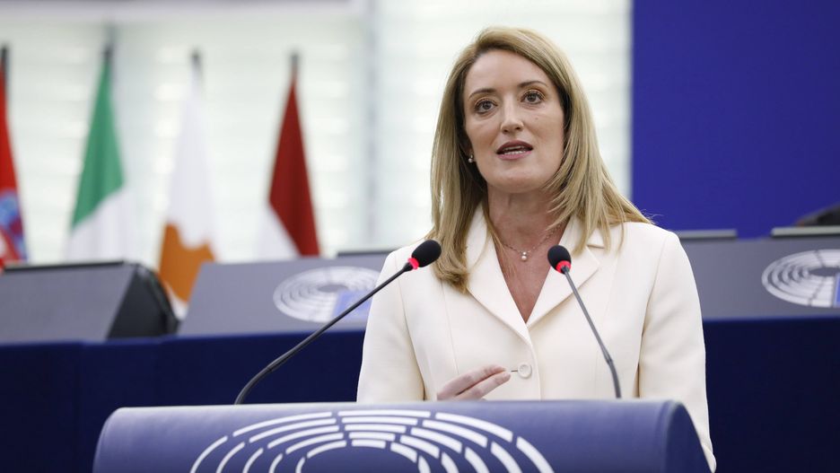 Election of the new President of the European Parliamentepa09692386 Acting president of the European Parliament Roberta Metsola delivers a speech at the European Parliament in Strasbourg, France, 18 January 2022. MEPs will elect the Parliament's new President, 14 Vice-Presidents and five Quaestors and will determine the composition of the Bureau for the next two-and-a-half years.  EPA/JULIEN WARNAND Dostawca: PAP/EPA.JULIEN WARNAND