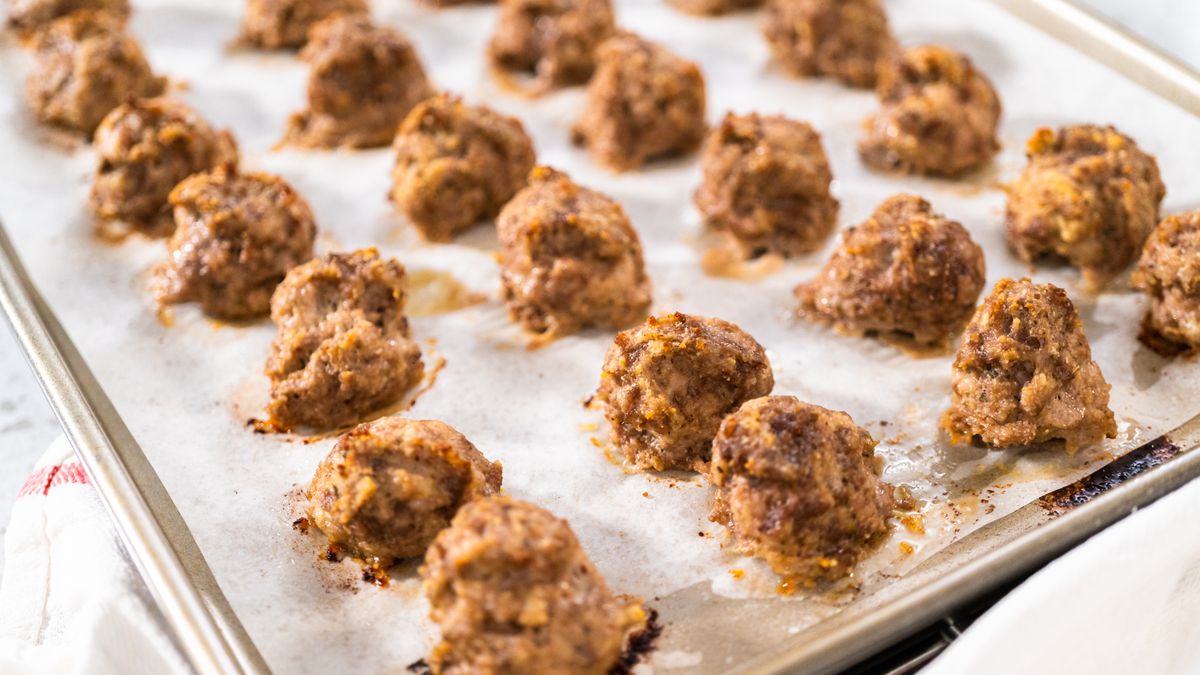 Pulpeciki z piekarnika możesz podać z dowolnym sosem