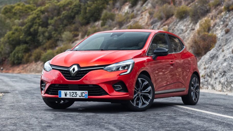 Nowe Renault Clio wizualnie stanowi rozwinięcie poprzednika. Tak naprawdę jednak jest zupełnie nowym autem.