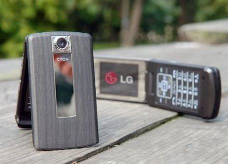 LG Shine w drewnianym fasonie 2