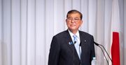 Premier Japonii zostaje na stanowisku. Jego koalicja traci większość