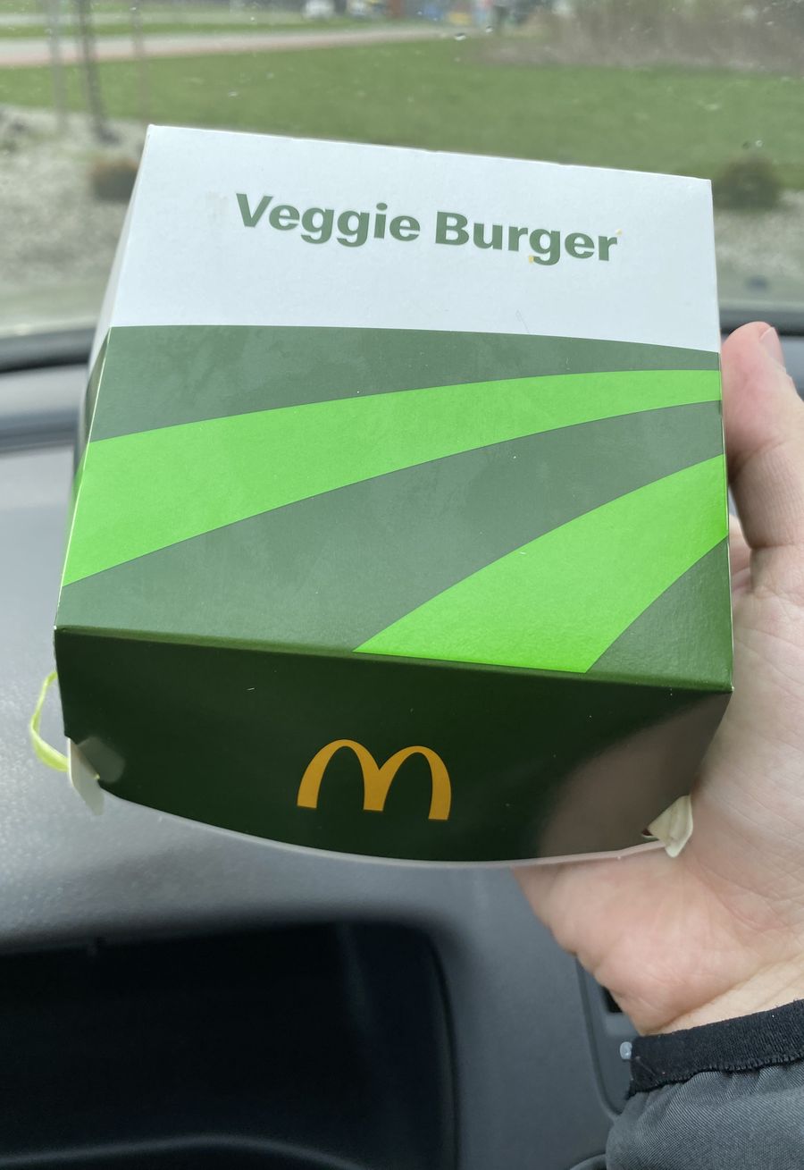 Hit w McDonald's: Veggie Burger już jest w sprzedaży