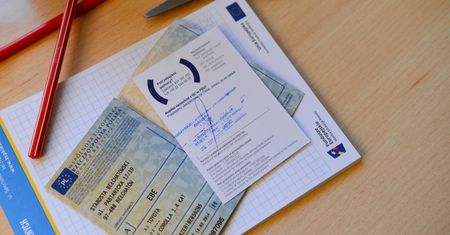 Polisa ubezpieczeniowa a zbycie i zakup pojazdu. Lepiej tego pilnować