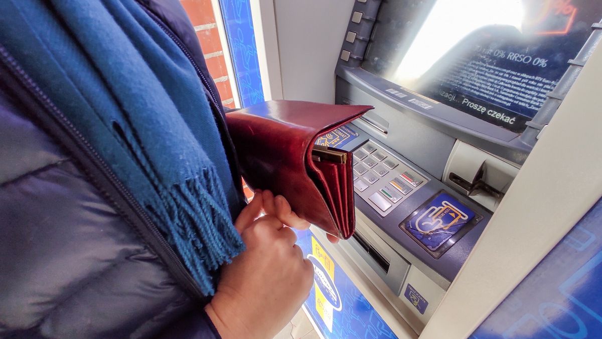 Średnie oprocentowanie lokat zakładanych w listopadzie 2021 r. opiewało na zaledwie 0,44 proc. w skali roku. 