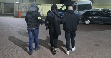 Gwałt w Warszawie. Ofiara w ciężkim stanie. Nowe doniesienia o sprawcy