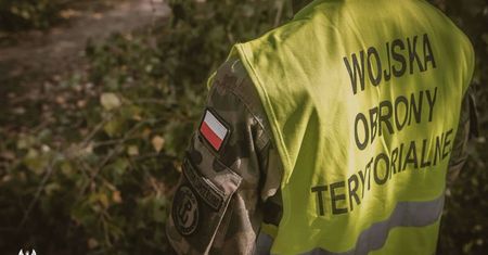Premier Donald Tusk jedzie na Lubelszczyznę. Prokuratura i WOT na miejscu wybuchu we wsi Tarnawa-Kolonia